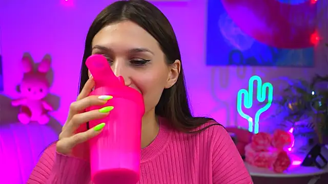 Snapshot of MollyPerry chatting on 02-27-25, 04:32 MollyPerry online show from 02-27-25, 04:32