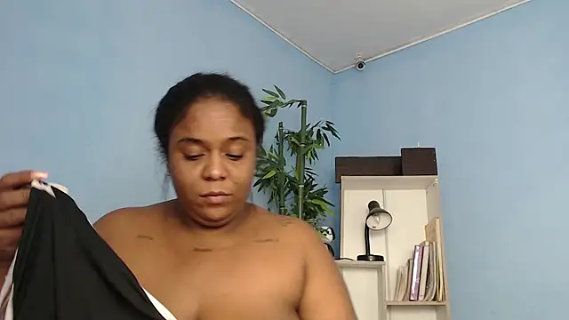 Snapshot of bbw_charlote chatting on 01-30-25, 12:06 bbw charlote online show from 01-30-25, 12:06