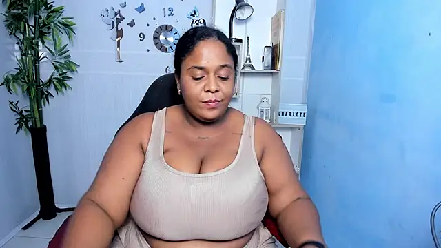 Snapshot of bbw_charlote chatting on 03-20-25, 06:20 bbw charlote online show from 03-20-25, 06:20