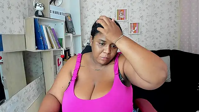 Snapshot of bbw_charlote chatting on 09-30-25, 01:05 bbw charlote online show from 09-30-25, 01:05