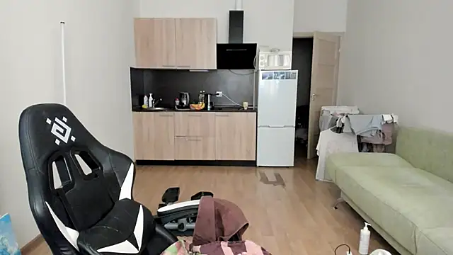 Bridget fitness online show from 10-20-25, 11:32