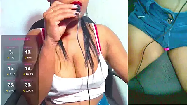 SLteena online show from 01-26-25, 03:14