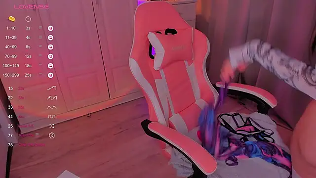 FreyaRaya online show from 02-01-25, 11:54