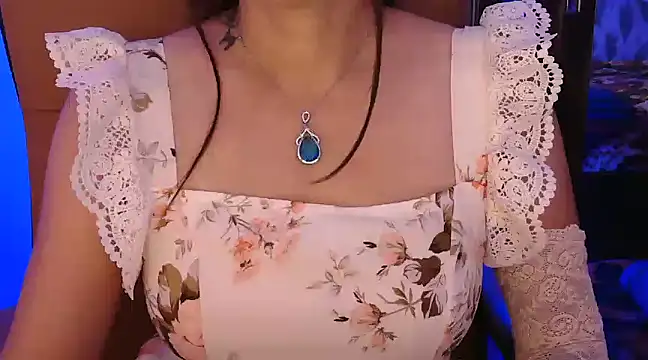 Snapshot of _Blue_Ruubyy_ chatting on 01-21-25, 11:46 Blue Ruubyy online show from 01-21-25, 11:46