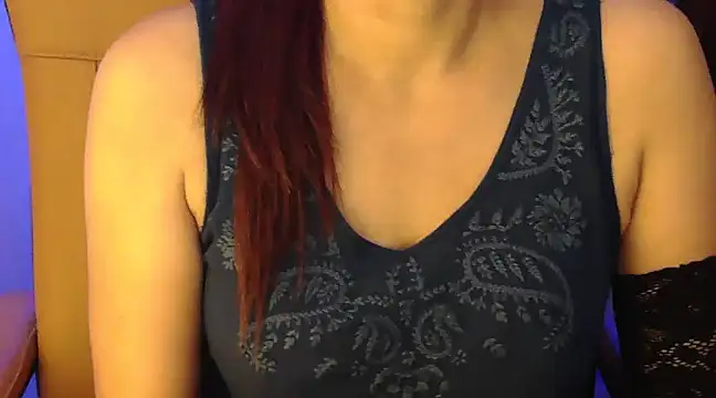Snapshot of _Blue_Ruubyy_ chatting on 02-20-25, 02:24 Blue Ruubyy online show from 02-20-25, 02:24