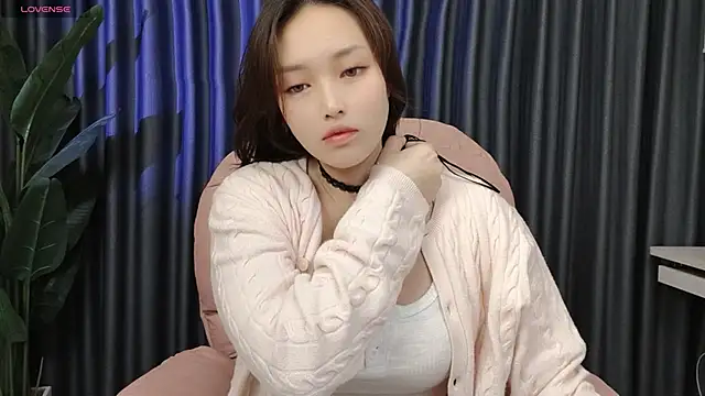 Snapshot of Cothy_Ti chatting on 01-28-25, 05:14 Cothy Ti online show from 01-28-25, 05:14