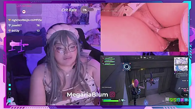 Snapshot of MegariaB chatting on 12-22-24, 07:33 MegariaB online show from 12-22-24, 07:33