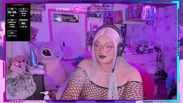 Snapshot of MegariaB chatting on 02-14-25, 04:26 MegariaB online show from 02-14-25, 04:26