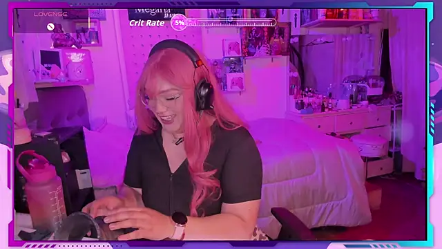 Snapshot of MegariaB chatting on 10-29-25, 04:15 MegariaB online show from 10-29-25, 04:15