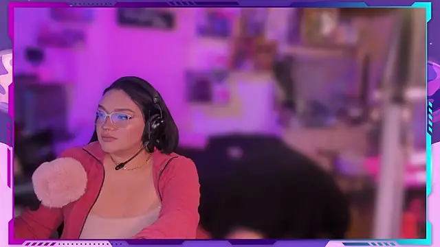 Snapshot of MegariaB chatting on 11-22-25, 04:11 MegariaB online show from 11-22-25, 04:11