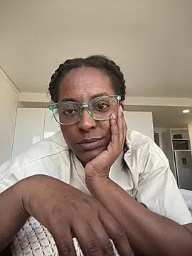 Snapshot of evangeline_ch chatting on 06-24-26, 11:26 evangeline ch online show from 06-24-26, 11:26