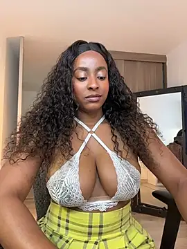 Snapshot of evangeline_ch chatting on 07-17-26, 03:18 evangeline ch online show from 07-17-26, 03:18