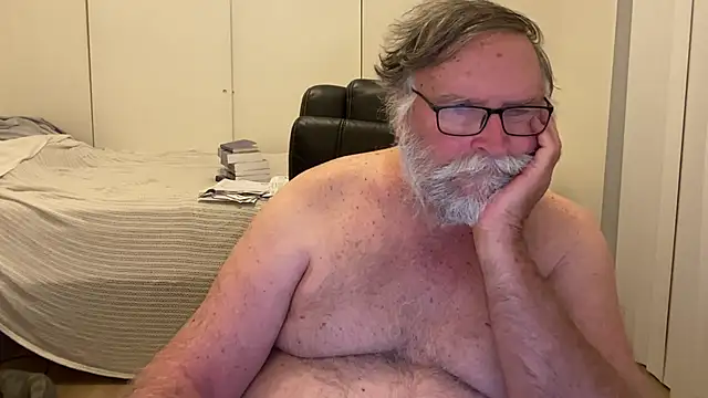 Drummajor online show from 10-29-25, 04:48