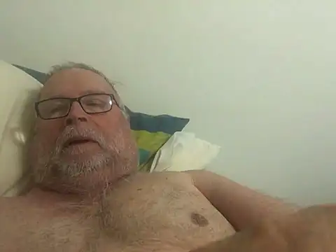 Drummajor online show from 06-13-26, 06:44