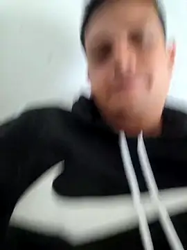 Ernesto696967 online show from 11-01-25, 05:59