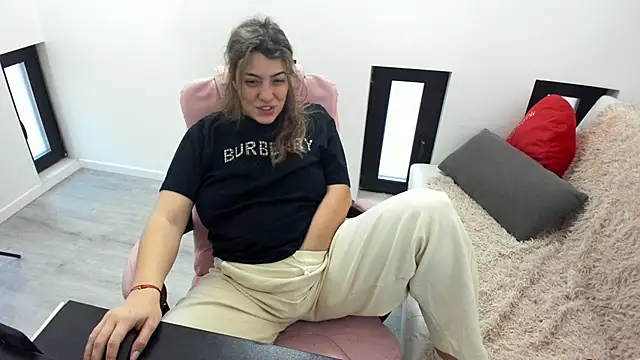 Dyana Kaylinn online show from 03-17-26, 04:39