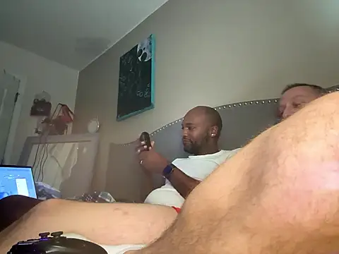 Snapshot of Romieworld chatting on 12-04-25, 10:46 Romieworld online show from 12-04-25, 10:46