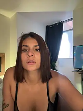 Snapshot of Susi_bell chatting on 03-02-25, 10:48 Susi bell online show from 03-02-25, 10:48