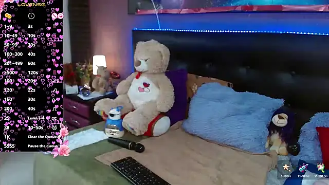 Nadia 84 online show from 03-14-25, 08:38