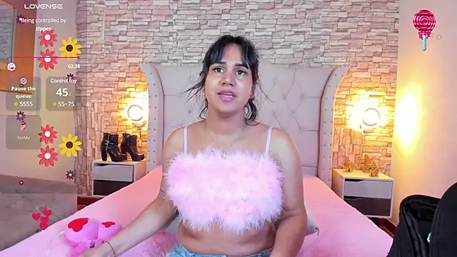 Kagome01 online show from 02-14-25, 01:51