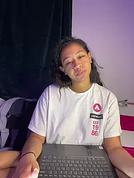 VanessaBling online show from 12-27-24, 01:11