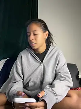 VanessaBling online show from 01-06-25, 04:13