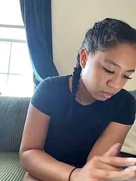 VanessaBling online show from 02-05-26, 04:22