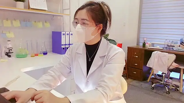 Snapshot of Alisa_Hotfeeling chatting on 02-24-25, 02:30 Alisa Hotfeeling online show from 02-24-25, 02:30