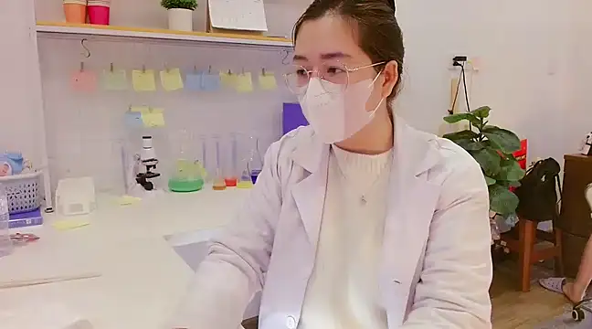 Snapshot of Alisa_Hotfeeling chatting on 02-27-25, 02:32 Alisa Hotfeeling online show from 02-27-25, 02:32