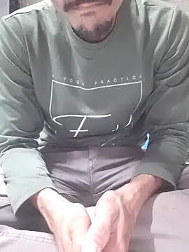 Snapshot of Burhade-- chatting on 06-08-26, 03:45 Burhade-- online show from 06-08-26, 03:45