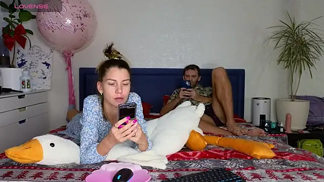 FoxLoveBasik online show from 12-12-24, 06:10