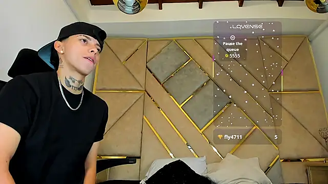 AmberAdams  online show from 10-05-25, 03:21