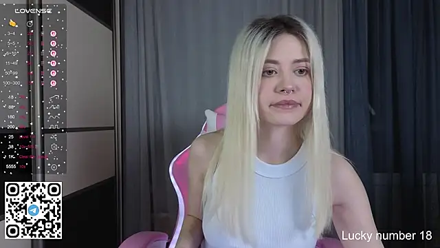 Snapshot of mybunnywendy chatting on 02-10-26, 03:49 mybunnywendy online show from 02-10-26, 03:49