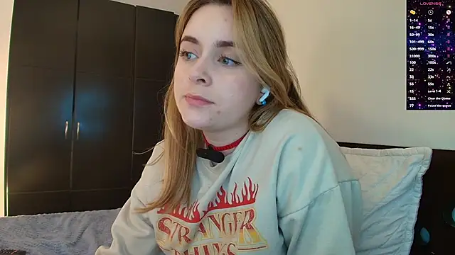 Snapshot of miss_seline chatting on 01-22-25, 11:53 miss seline online show from 01-22-25, 11:53