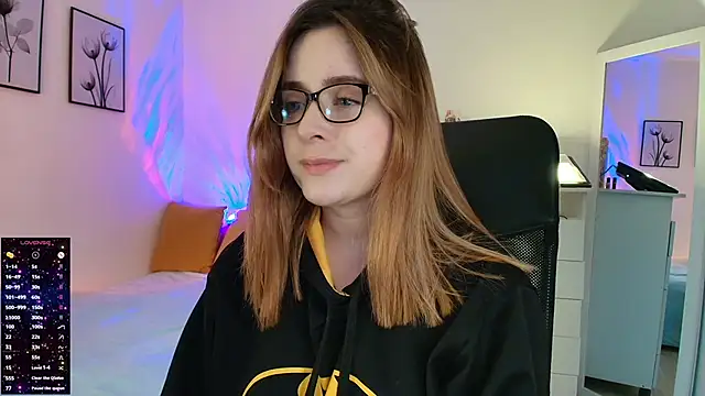 Snapshot of miss_seline chatting on 03-18-25, 05:31 miss seline online show from 03-18-25, 05:31