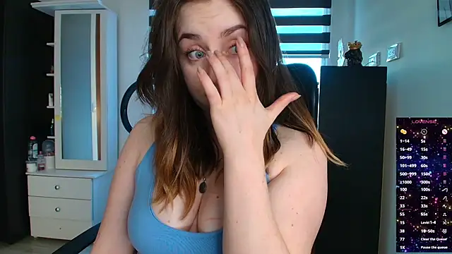 Snapshot of miss_seline chatting on 06-11-26, 10:52 miss seline online show from 06-11-26, 10:52