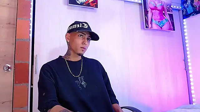 Liam lee online show from 11-20-25, 02:17