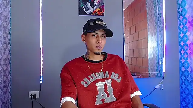 Snapshot of Liam_lee chatting on 04-16-26, 09:39 Liam lee online show from 04-16-26, 09:39