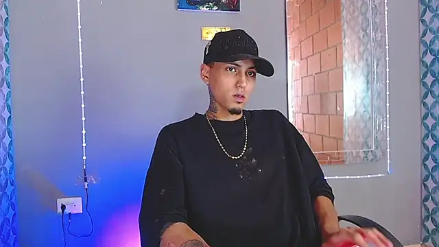 Liam lee online show from 07-08-26, 08:35