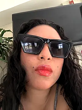 Francesca ferrari online show from 03-16-25, 08:32