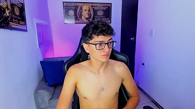 TylerWhite  online show from 02-25-25, 05:52