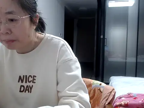 Snapshot of sonyx chatting on 02-13-25, 03:35 sonyx online show from 02-13-25, 03:35