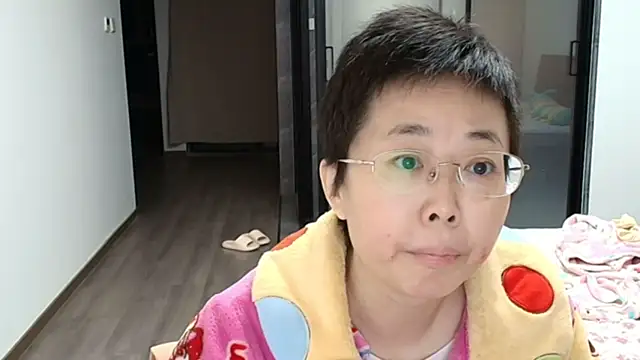 Snapshot of sonyx chatting on 10-16-25, 04:08 sonyx online show from 10-16-25, 04:08