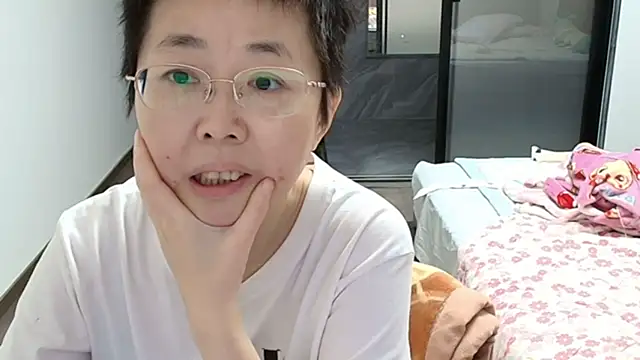 Snapshot of sonyx chatting on 10-17-25, 03:03 sonyx online show from 10-17-25, 03:03