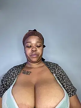 Snapshot of Mandy-101 chatting on 11-30-25, 04:44 Mandy-101 online show from 11-30-25, 04:44