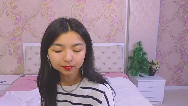 Shy Kira online show from 12-20-24, 01:00