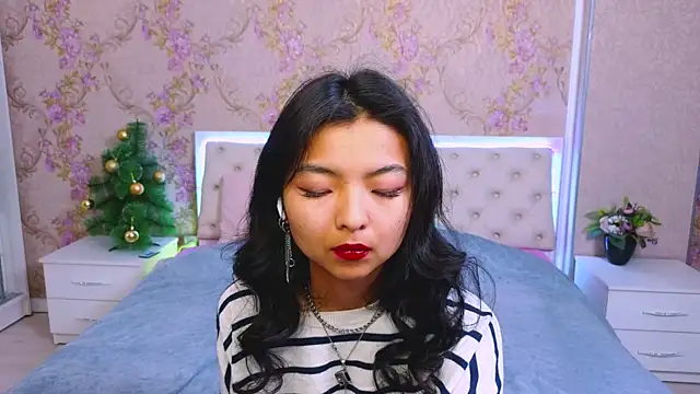 Shy Kira online show from 01-05-25, 12:31