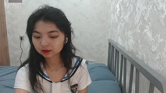 Snapshot of Shy_Kira chatting on 07-06-26, 08:55 Shy Kira online show from 07-06-26, 08:55