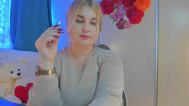 CoraSwon online show from 01-23-25, 02:39