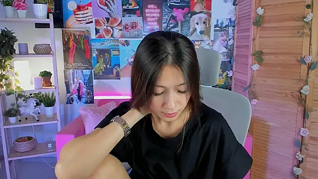 LanaBaker online show from 12-30-24, 06:09